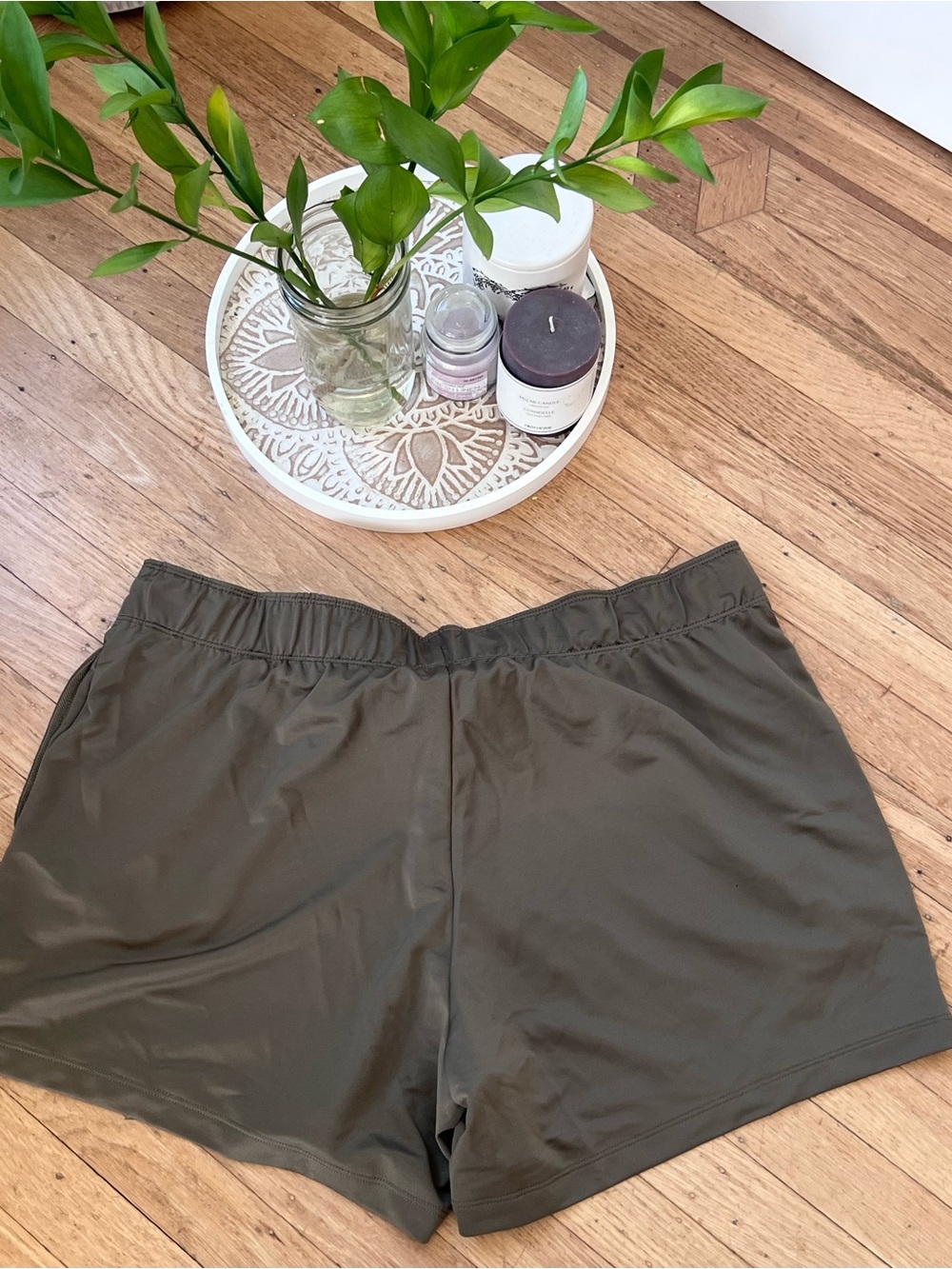 Mixed Athletic Shorts Bundle — Under Armour, Reebok, Nike-5 shorts - Picture 11 of 11